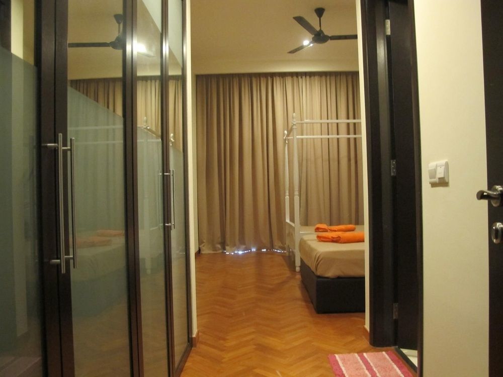 Luxury Suites @ Straits Quay Tanjung Bungah  Exterior photo