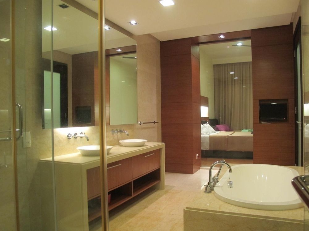 Luxury Suites @ Straits Quay Tanjung Bungah  Exterior photo
